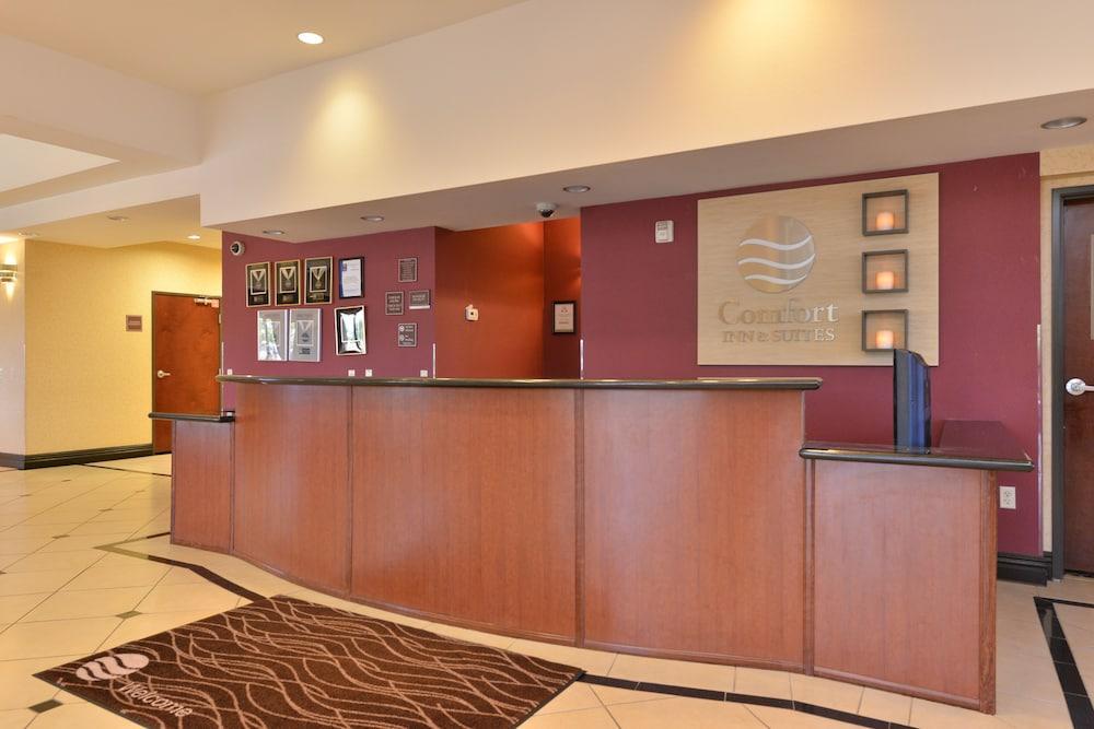 Comfort Inn & Suites Las Vegas - Nellis Екстериор снимка